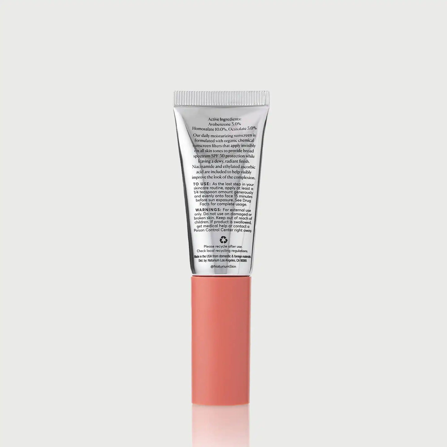 dew-glow-moisturizer-spf-50-travel-size-n3 NATR-10157_Dew-Glow-Moisturizer-SPF-50-Mini_back_capon_bonebkgd_d7cb9bbb-e294-42e2-8d5a-28c73c09b5b5.webp