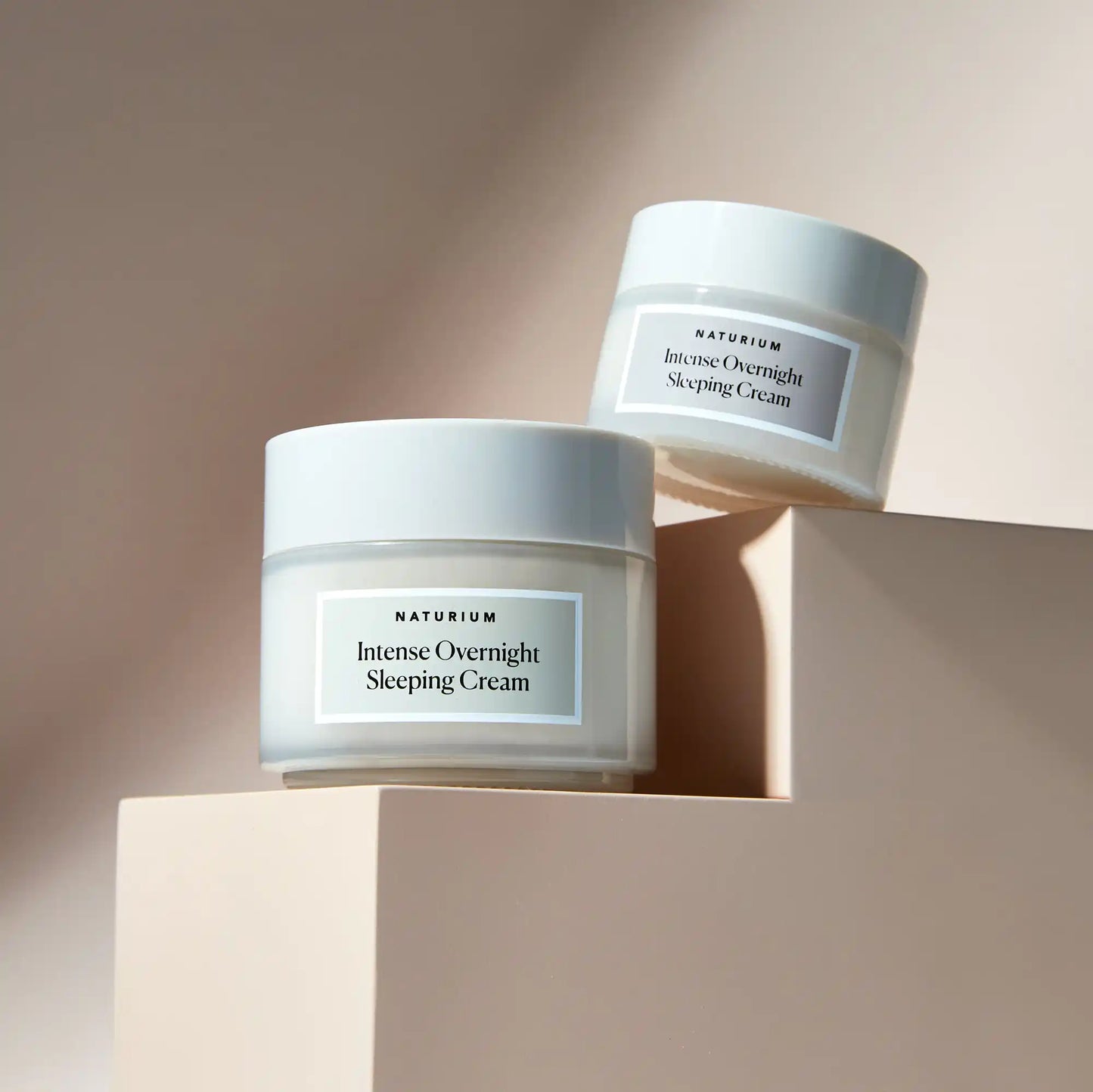 intense-overnight-sleeping-cream-jumbo-r7 11_18_2021_Naturium0552-crop.webp