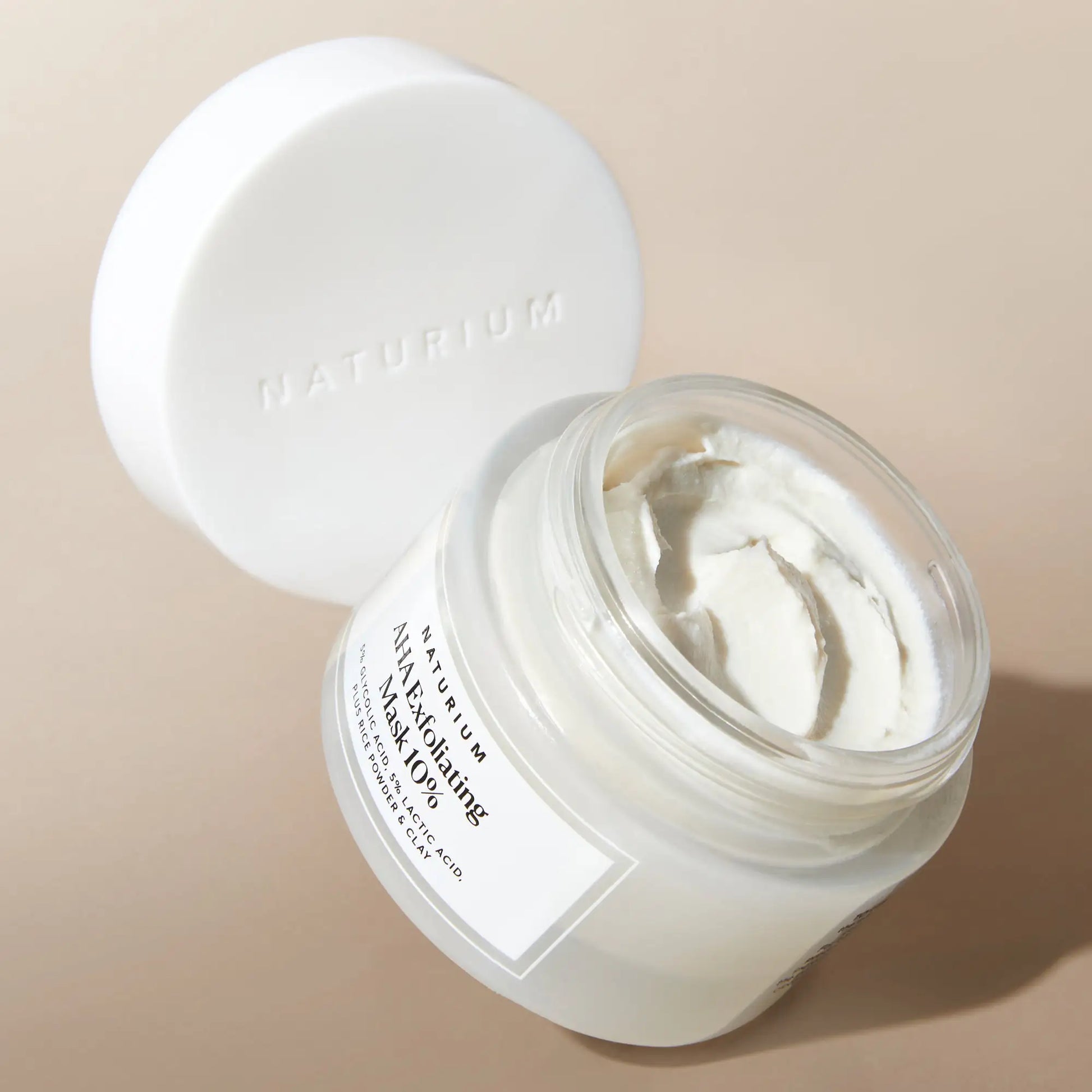 aha-exfoliating-mask-10-f5 AHAmask_0957-crop.webp