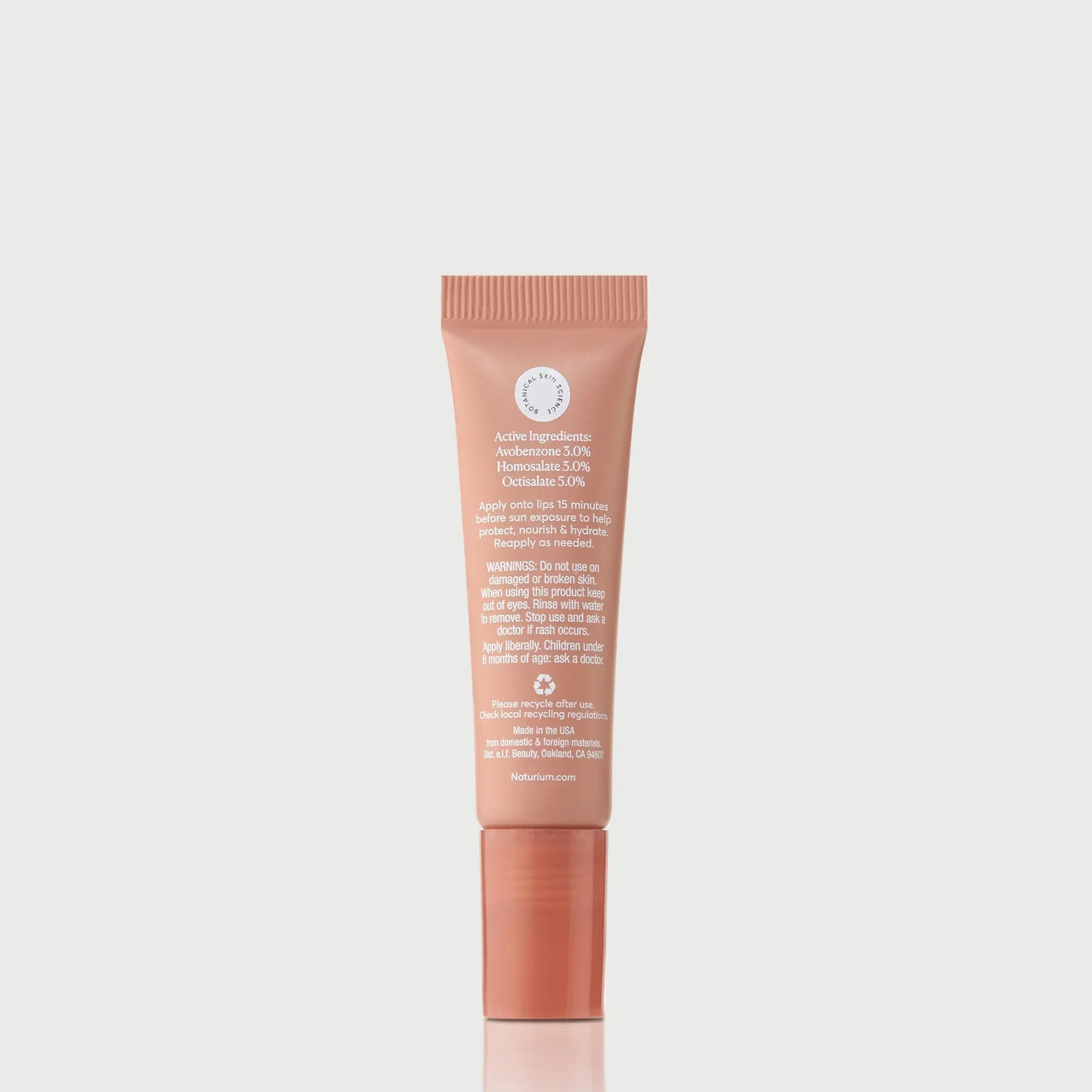phyto-glow-lip-balm-spf-45-getaway-j5 NATR-10126_PhytoGlow_SPF_Getaway_primary_capon_back_bonebkgd_1.webp