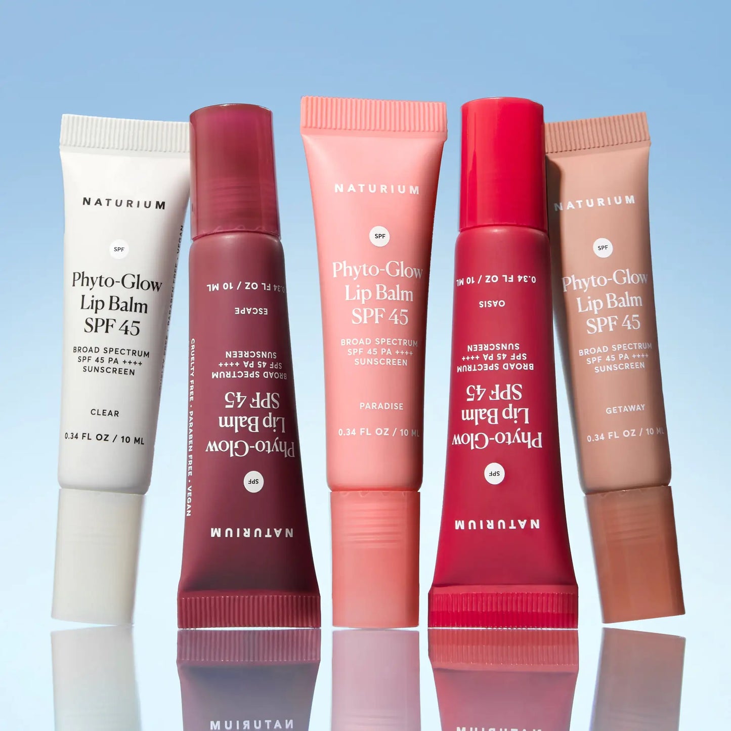phyto-glow-lip-balm-spf-45-getaway-j5 phytoglowSPF_6428-crop_cde1553e-6f3e-4726-9686-a6dd715ed7c9.webp