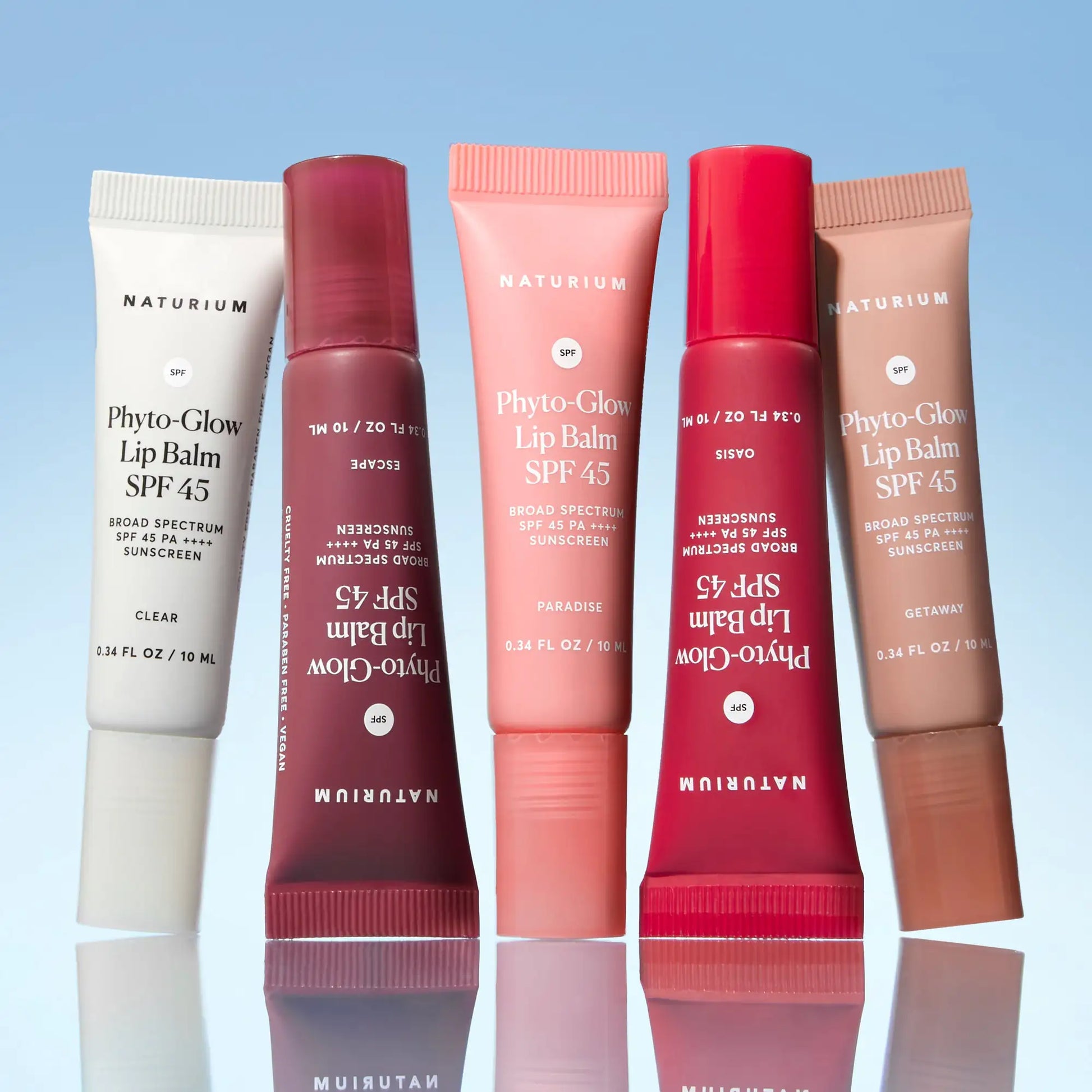 phyto-glow-lip-balm-spf-45-getaway-j5 phytoglowSPF_6428-crop_cde1553e-6f3e-4726-9686-a6dd715ed7c9.webp